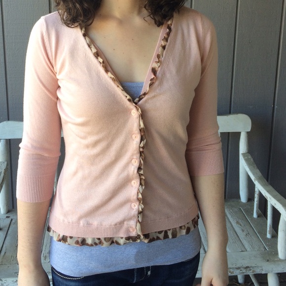 🌷SALE🌷NEW YORK & CO Light pink cardigan - Picture 2 of 3
