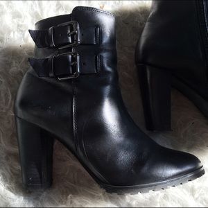 Ankle boots