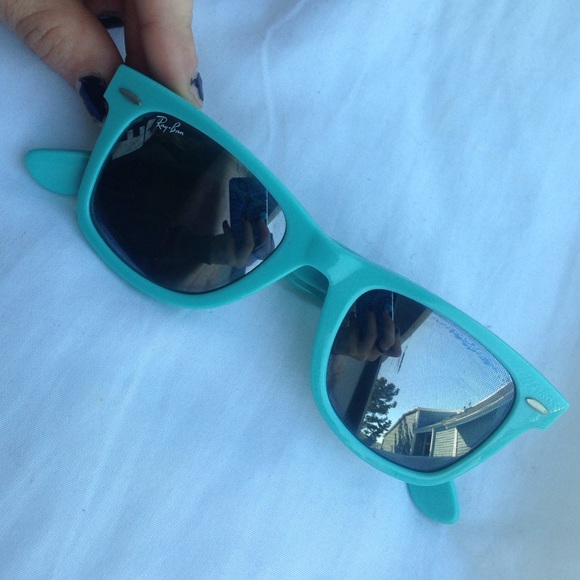 Authentic Rayban Wayfarers - Blue