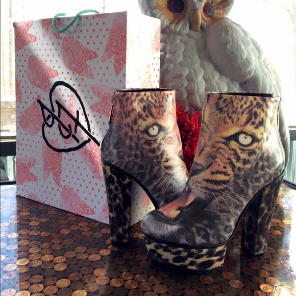 SALE!!! NWB Iron Fist 'Don't Pussy Foot' Booties - Picture 1 of 4