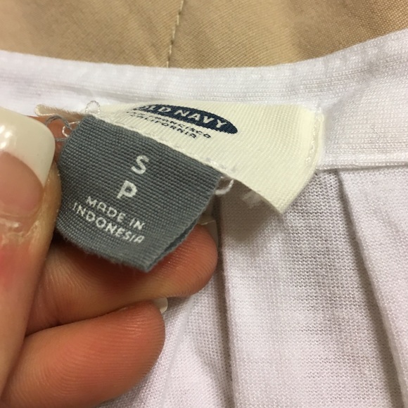 White Thin Old Navy Top - Picture 2 of 4