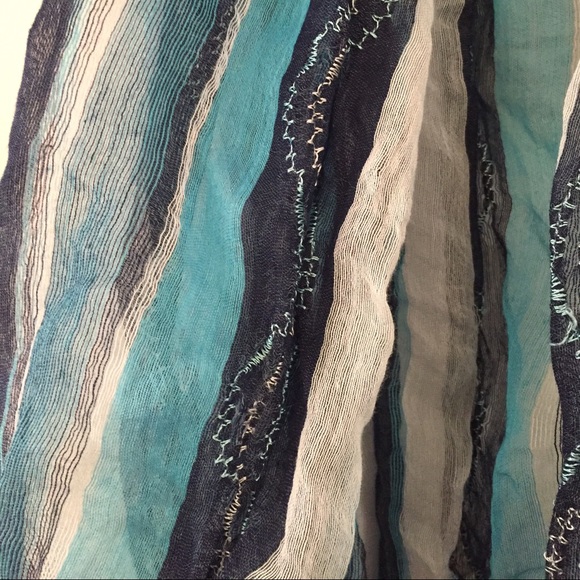 Scarf - Picture 2 of 3