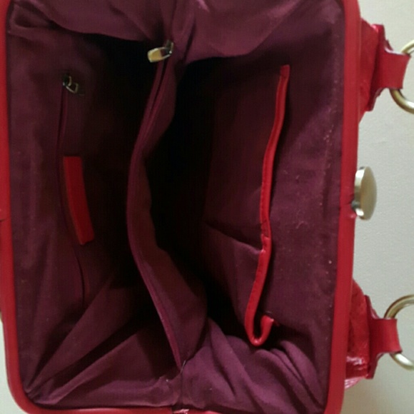 Red Hand  Bag - Picture 4 of 4