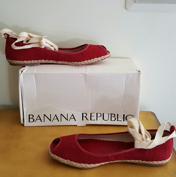Banana Republic flats