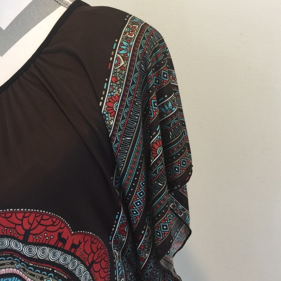 A'GACI Asymmetrical Top - Picture 3 of 4