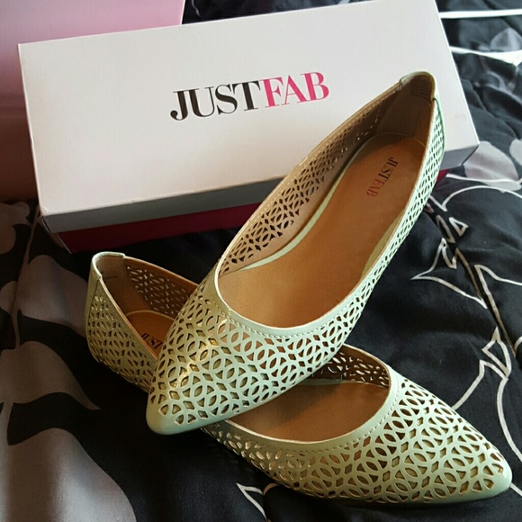 Just Fab BRAND NEW Flats