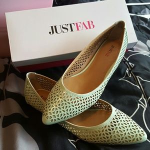 Just Fab BRAND NEW Flats