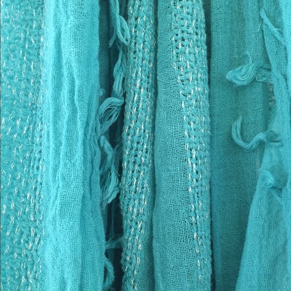 Scarf - Picture 2 of 3