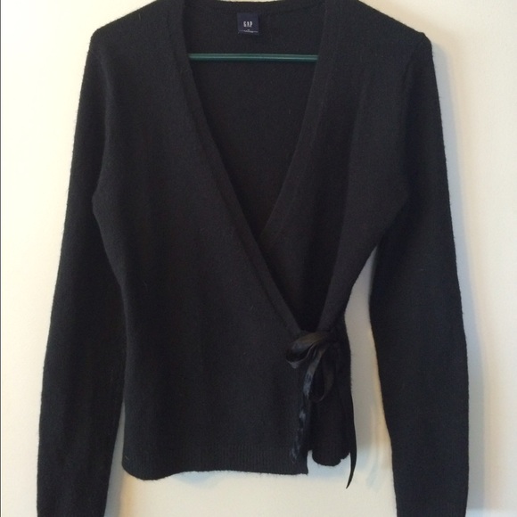 Gap wrap sweater