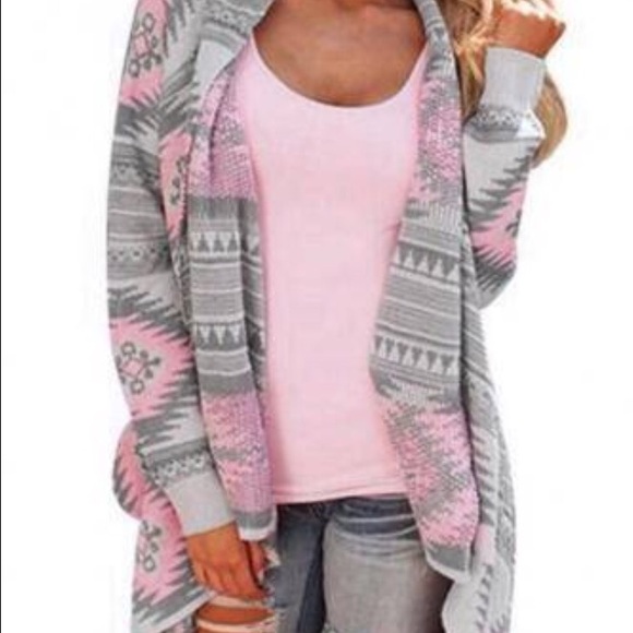 Geometric pastel sweater - Picture 1 of 4