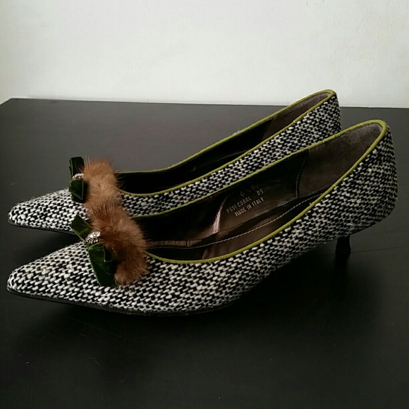 Kitten heels