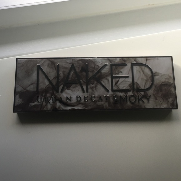 Urban Decay Naked Smoky pallet
