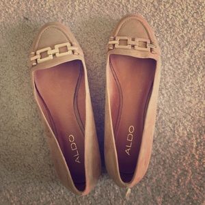 Aldo beige flats