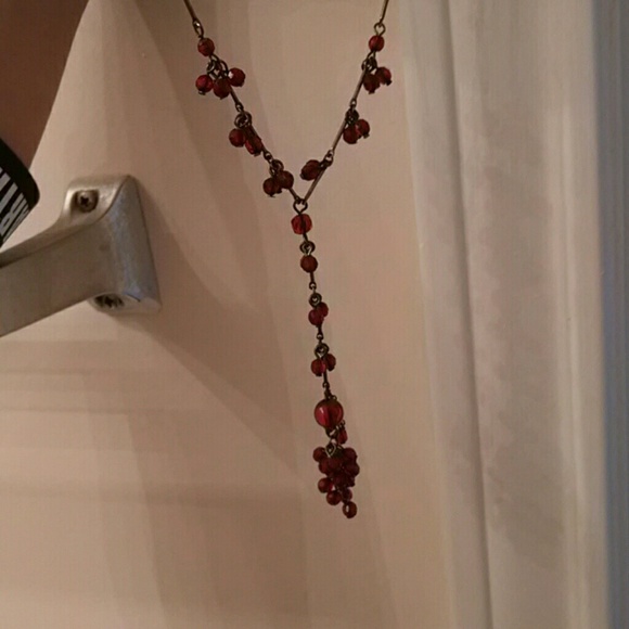 Beaded necklace. - Picture 1 of 2