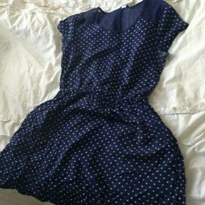 H&M polka dot dress 🐝