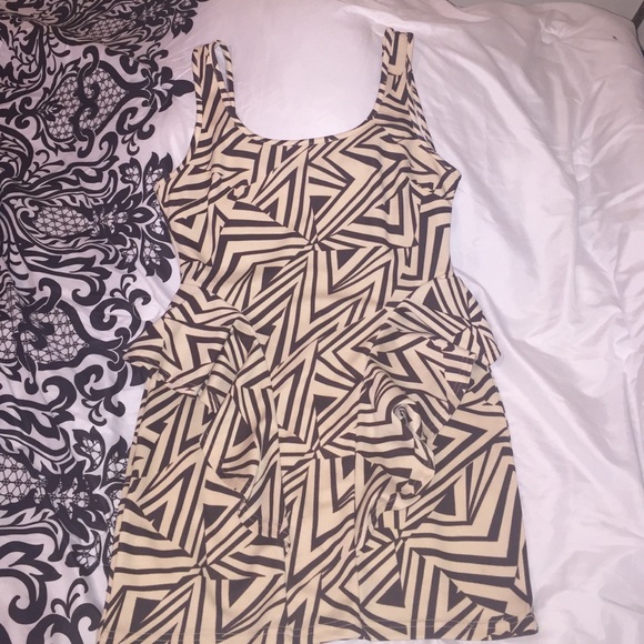 Dress - Picture 1 of 3