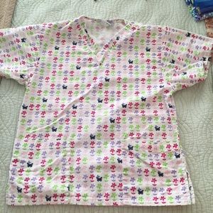 Spring time pattern scrub top