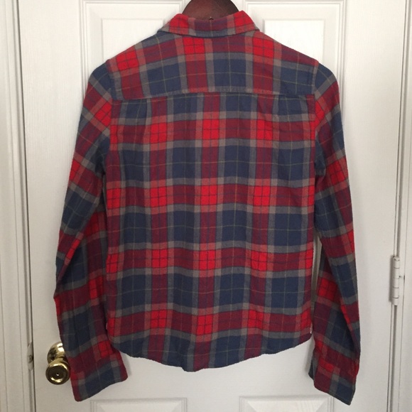 American Eagle Flannel Button Down - Picture 4 of 4
