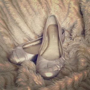 Gold Banana Republic Flats