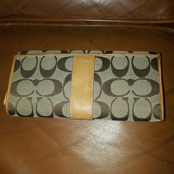 Coach Handbags - Authentic Coach Wallet