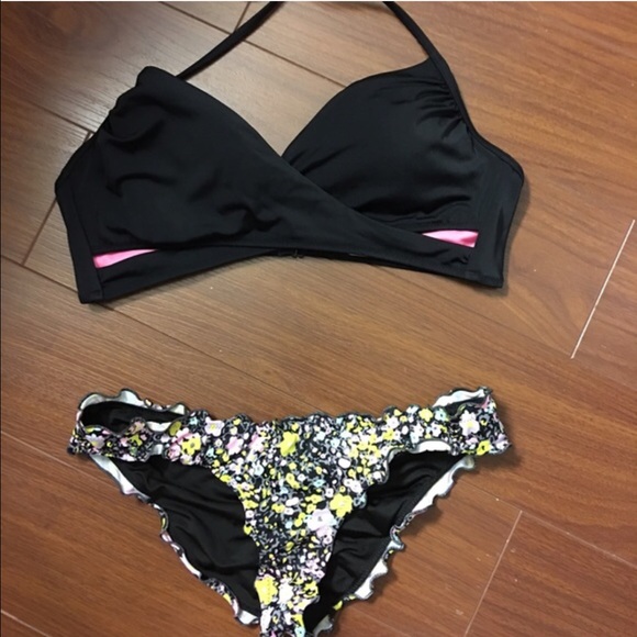 PINK vs black top