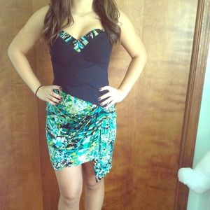 *ONE HOUR SALE* BCBG Dress