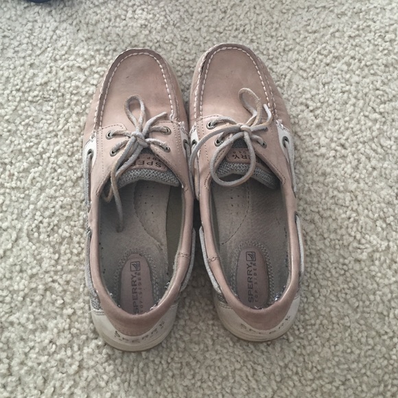 Tan Sperrys
