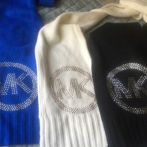 MK Scarf