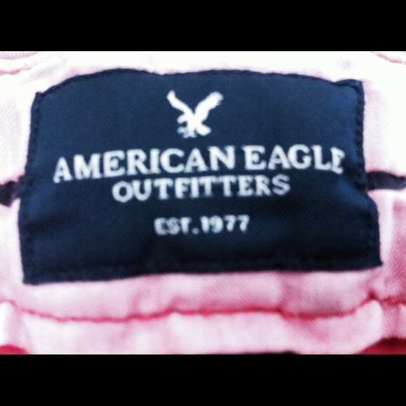 Size 6 American Eagle red shorts - Picture 2 of 3