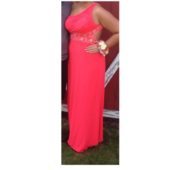 Prom dress - Picture 4 of 4