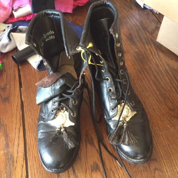 Laredo lace up boots. Size 7.5.