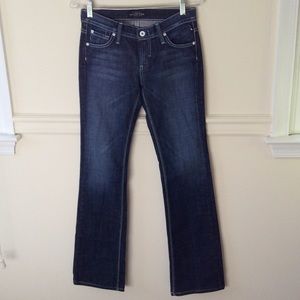 James Jeans straight leg, size 25, never worn!