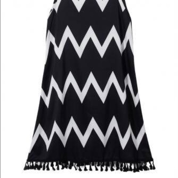 Loose fringe dress - Picture 3 of 4