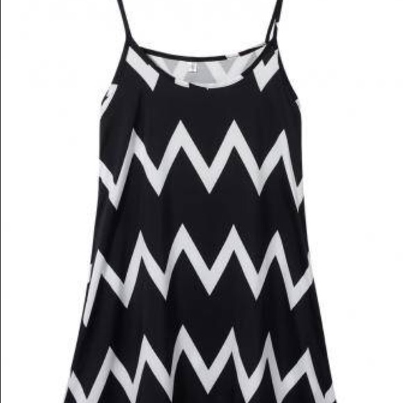 Loose fringe dress - Picture 4 of 4