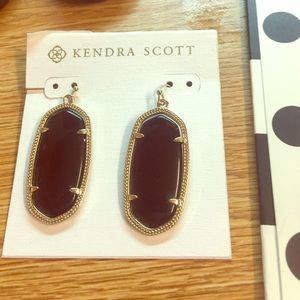Kendra Scott Elle earrings
