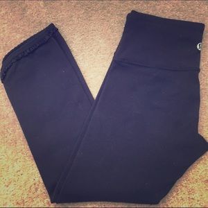 lululemon crop with special edition Ruffled hem