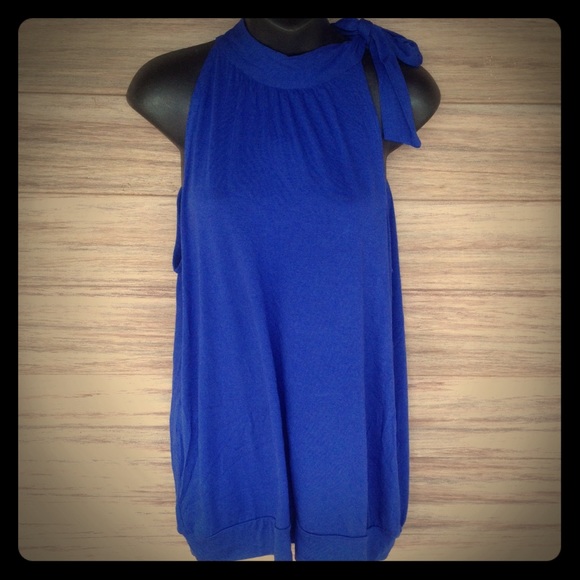 a.n.a Tops - Blue tunic top