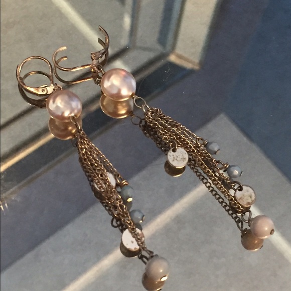 Pearl drop earrings