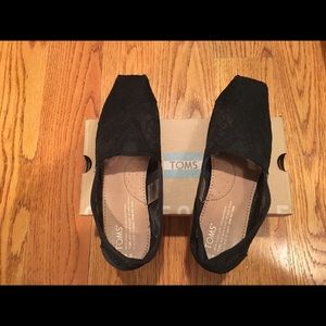 SOLD - Toms Black Lace Women's Classic