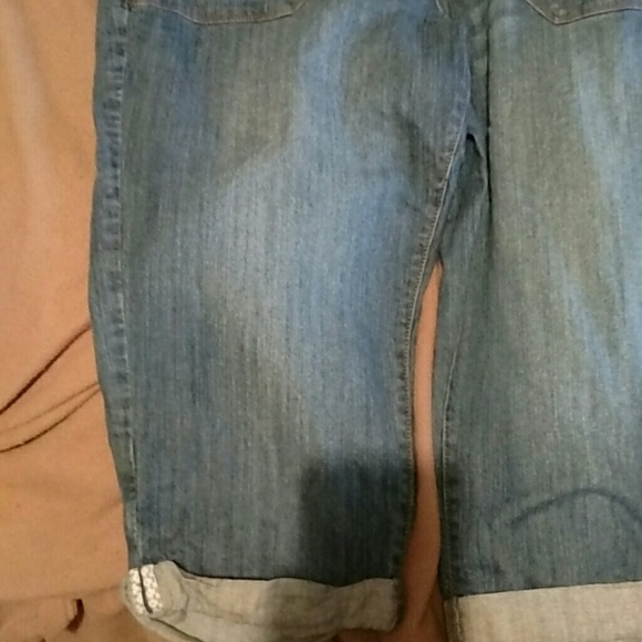 Caprais - Picture 2 of 3