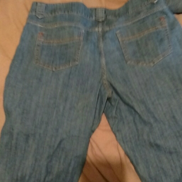 Caprais - Picture 3 of 3