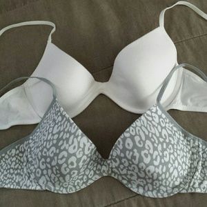 Xhilaration T Shirt Bra Set