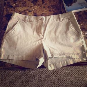 Southern Tide "Leah" Shorts- Khaki