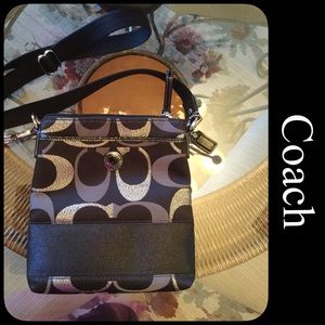 💯% Authentic Coach Swingpack Crossbody