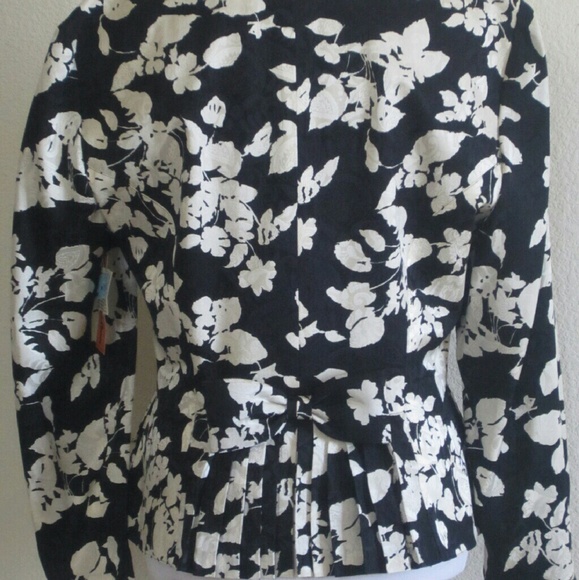 Vintage The Backroom At Loehman's Silk Floral Blazer - Picture 2 of 4