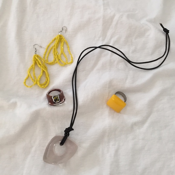 Chunky acrylic necklace set