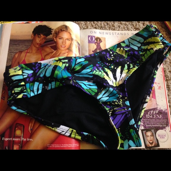 Swim suite - Picture 1 of 3