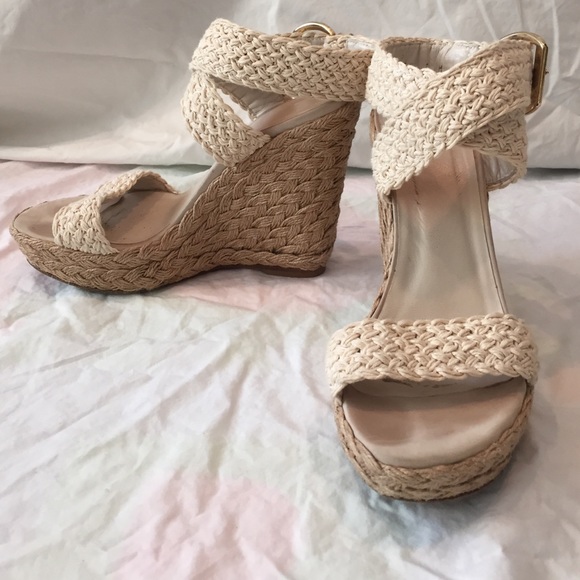 Stuart Weitzman Cream espadrilles wedge size 6