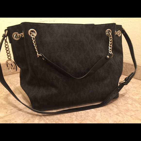 Barely used Michael Kors bag