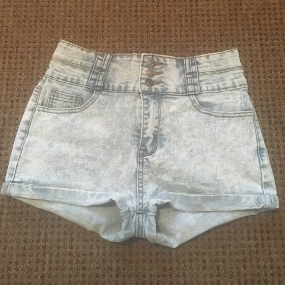 Guess high waisted acid washed jean shorts!